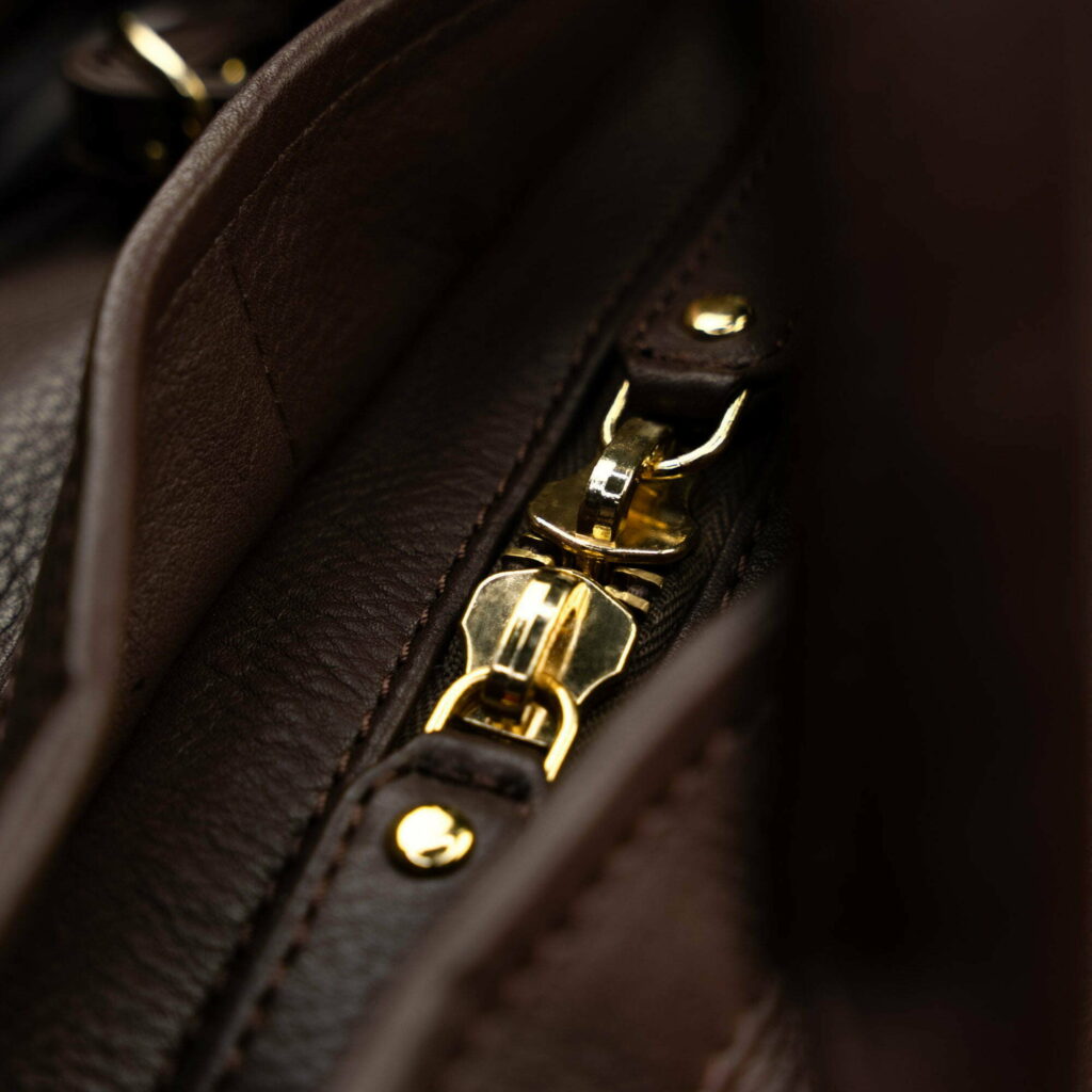 Weekender-nahast-reisikott-lukk