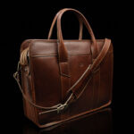 Exquisite Nahast Arvutikott pruun külgvaade