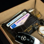 Cards Cash Croco tumepruun votmed