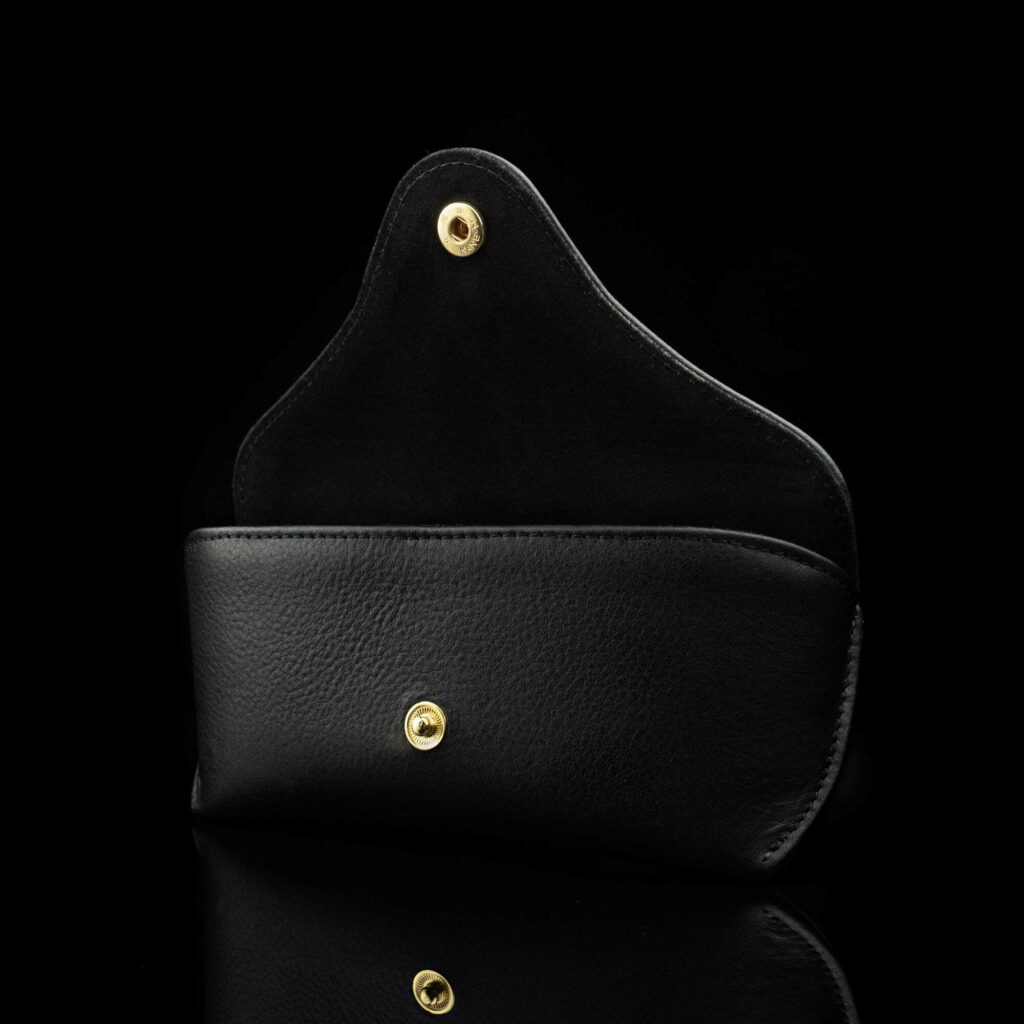 Deluxe nahast prillitoos prillivutlar sisemus - avatud