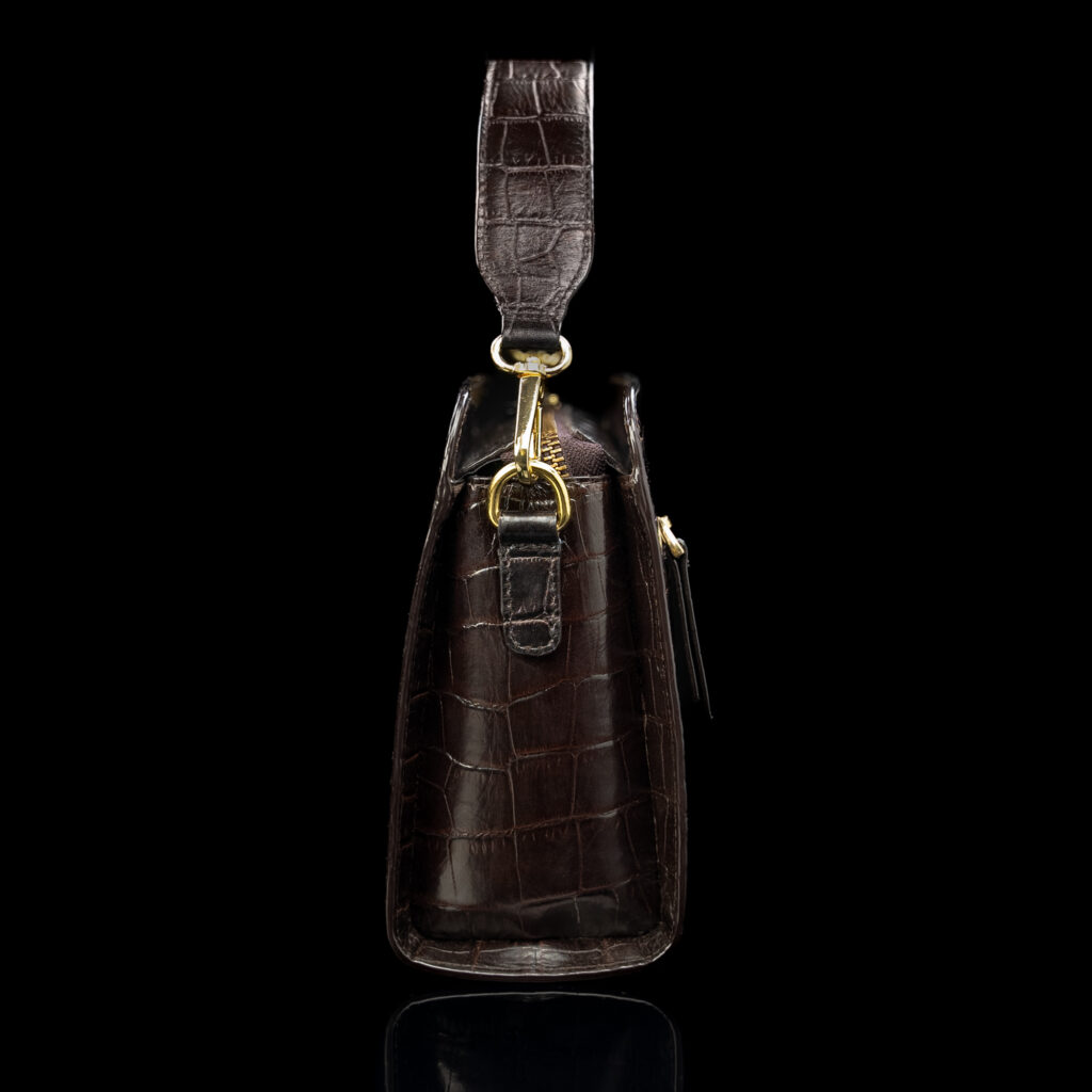 von baer model 1 nahast naiste kaekott pruun croc print sangaga kulgvaade