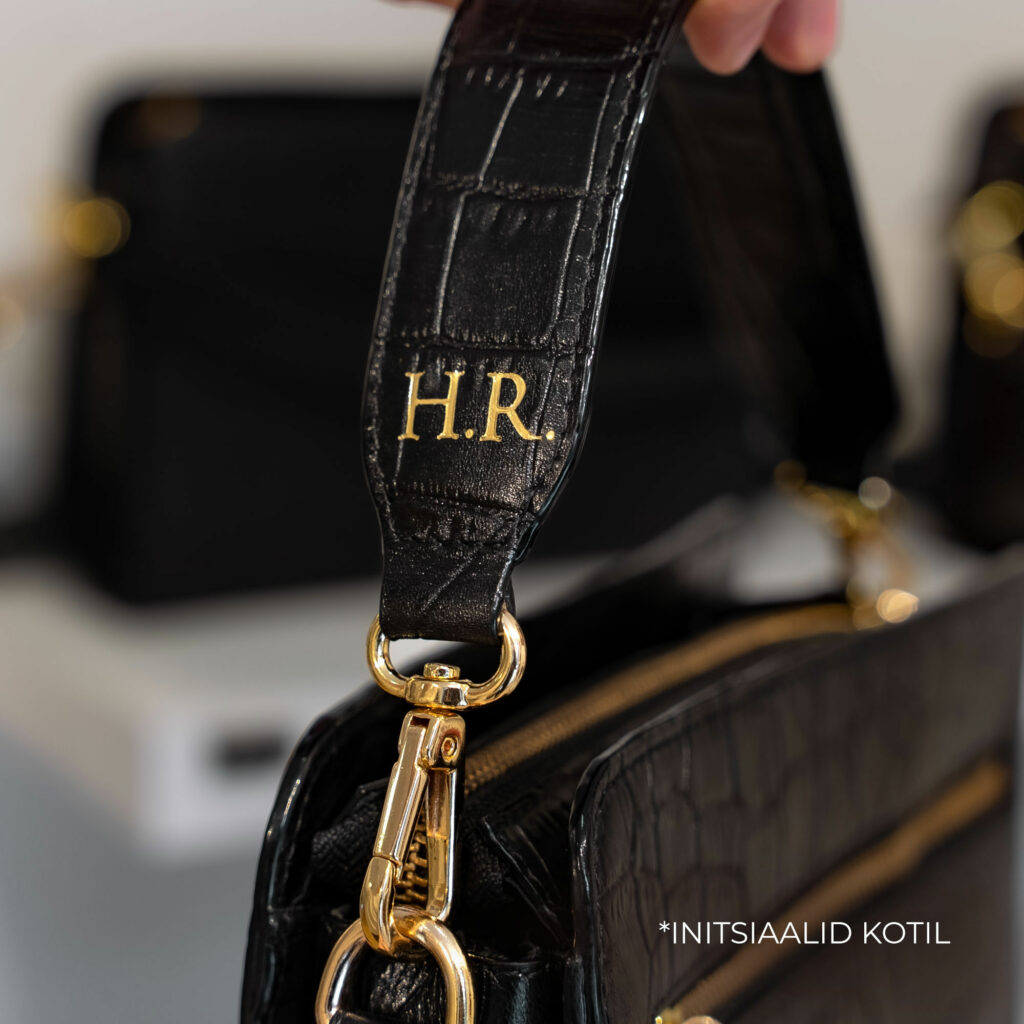 model 1 initsiaalid kotil von baer nahast kaekott