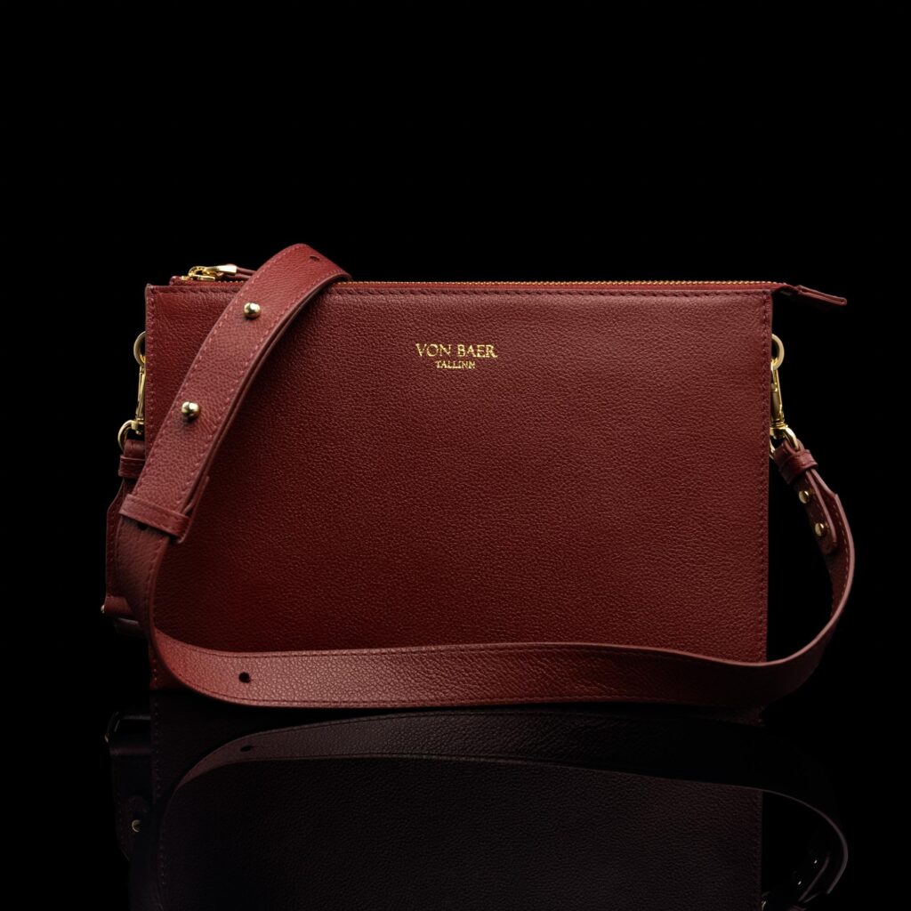 von baer clutch vaike nahast naiste kaekott punane eestvaade reguleeritav olarihm