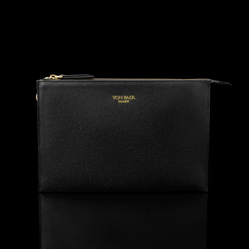 von baer clutch vaike naiste nahast käekott must croc eestvaade