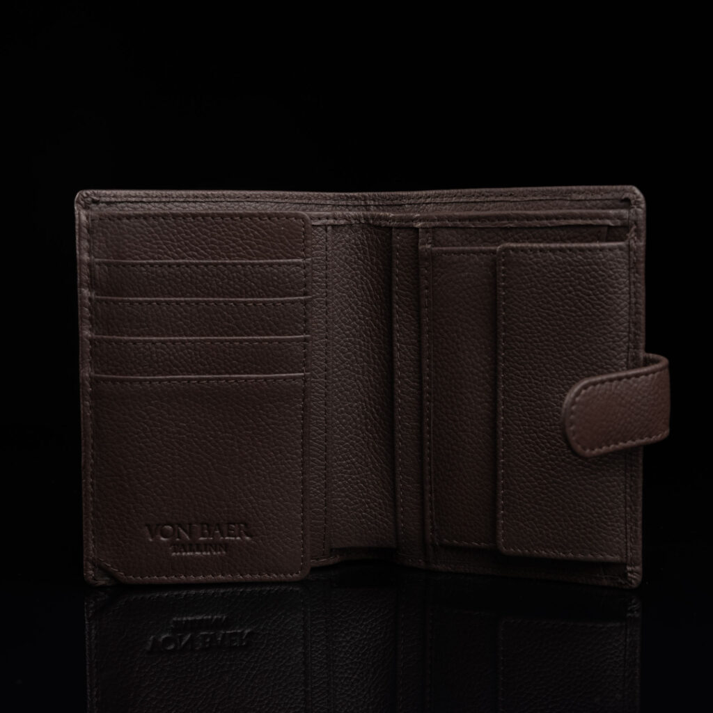 von baer washington trukiga meeste rahakott pruun sisevaade taskud