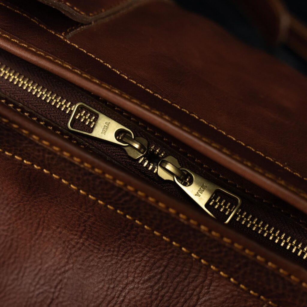 von baer weekender plus nahast suur reisikott spordikott pruun ykk lukud