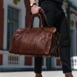 von baer weekender meeste nahast kvaliteetne reisikott pruun õlarihmaga eesti disain