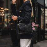 von baer model 1 naiste mugav nahast kaekott krokodill print eesti disain