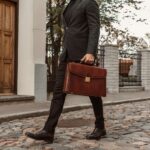 von baer no.1 kvaliteetne itaalia veisenahast äriportfell arvutikott õlarihmaga mehega