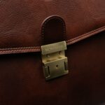 von baer no1 nahast portfell meestele pruun lukk avatud