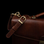 von baer no1 nahast portfell meestele pruun reguleeritav õlarihm