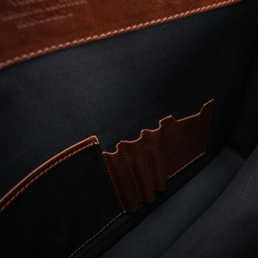 von baer no1 nahast portfell meestele taskud vastupidav vooder