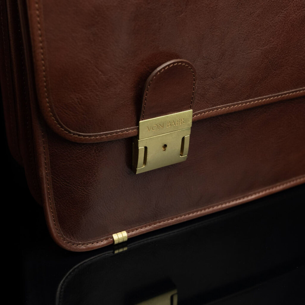 von baer nahast portfell no.2 pruun võtmega lukk