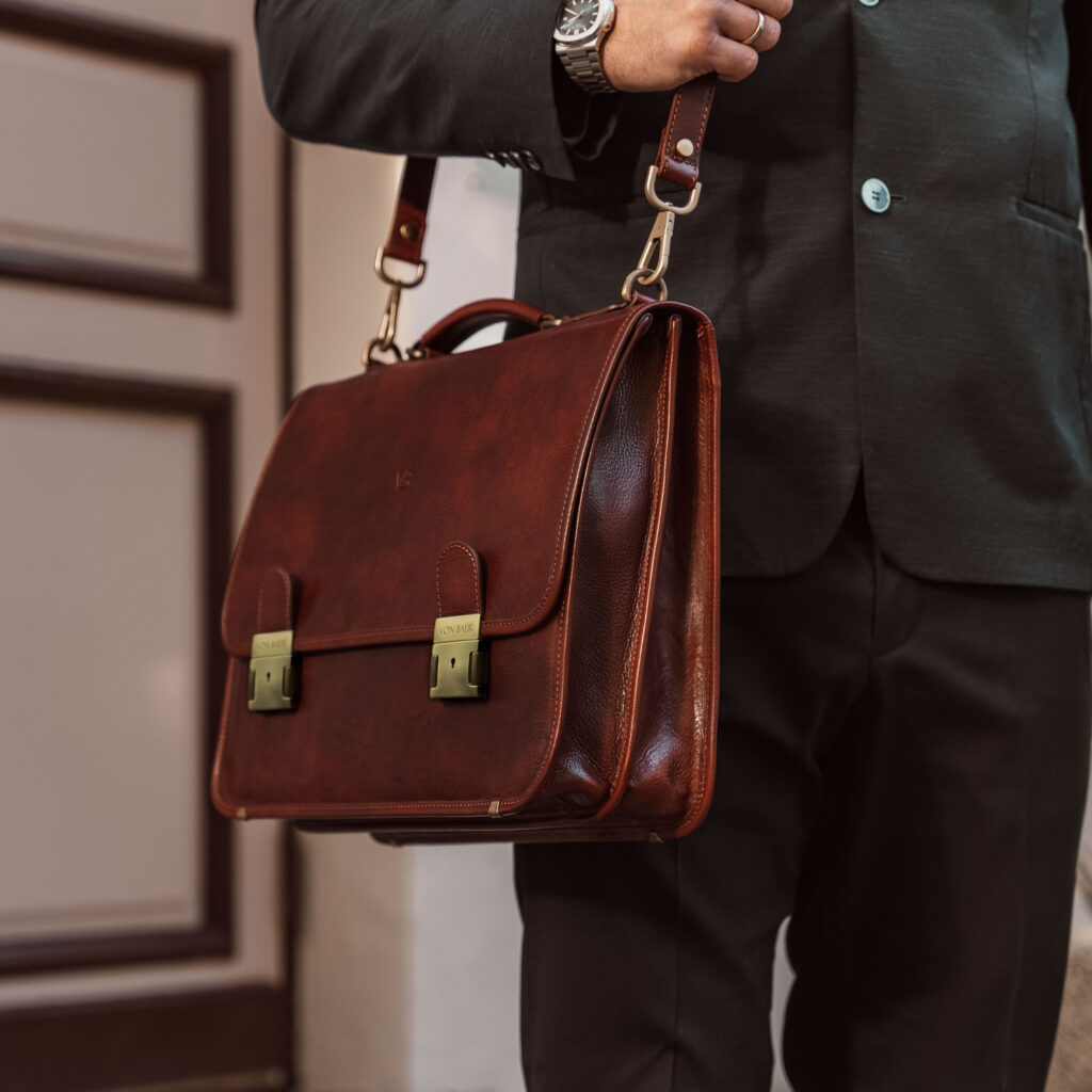 von baer no.2 luksuslik sülearvuti portfell õlarihmaga eesti disain tallinn