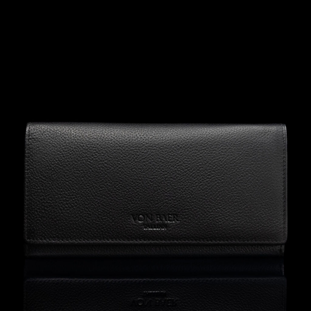 von-baer-w1-must-nahast-naiste-rahakott-eesti-disain