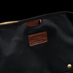 von baer grand nahast suur reisikott ulikonnalahtriga pruun ülikonnaga puuvillavooder