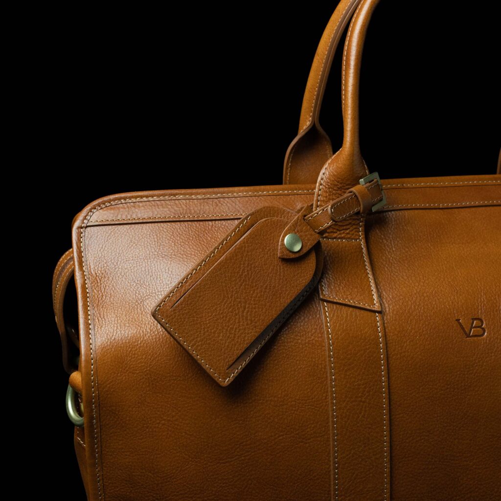 von baer tallinn classic itaalia nahast pagasilipik helepruun reisikotiga