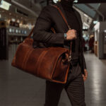 von baer weekender superiore ehtsa itaalia nahast luksuslik reisikott tookott pruun lennujaamas