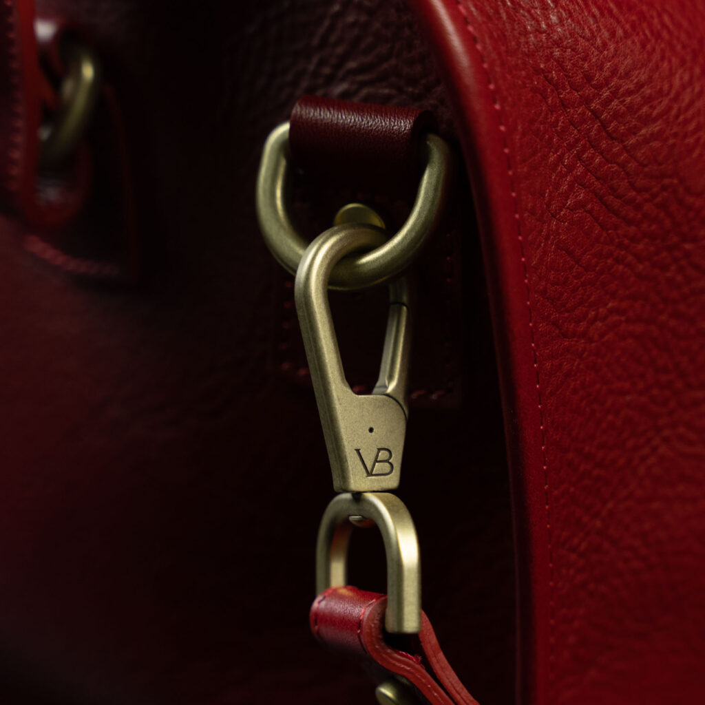 von baer weekender superiore nahast reisikott punane messingist detailid vb logo